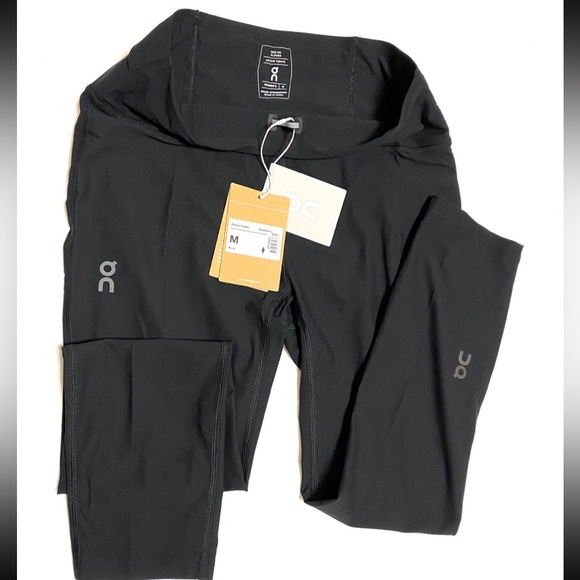 On Running Active Tights Medium - Picture 4 of 5